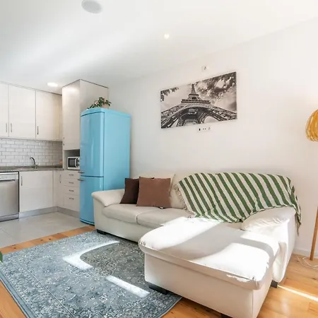 Ferienhaus Host Wise - Elegant Colorful House W Private Terrace *